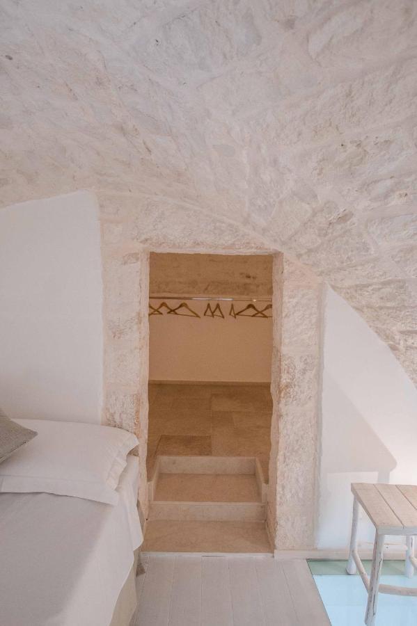 Sant Oronzo Palace Ostuni Bagian luar foto